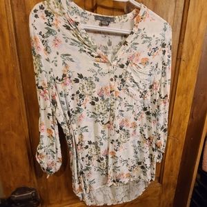 Suzy Shier blouse